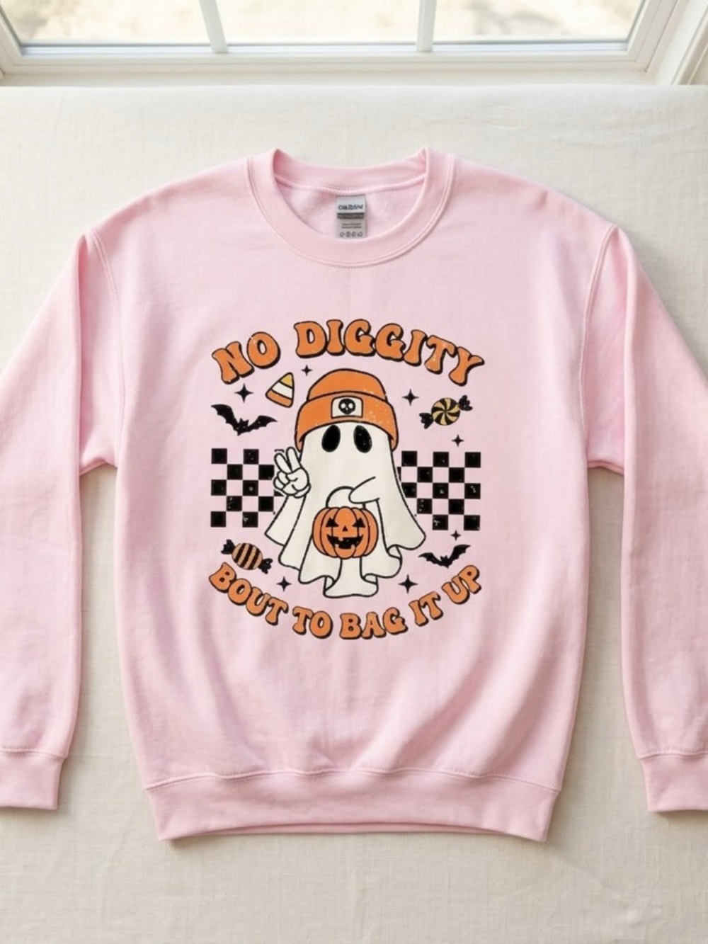 Gildan Light Pink Halloween Ghost Graphic Crewneck Sweatshirt